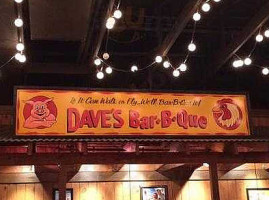 Famous Dave's outside