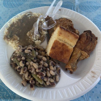 Ophelia's Kountry Kitchen food