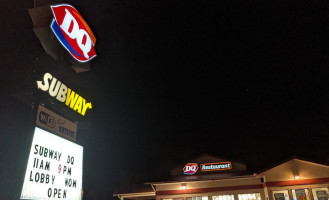 Dairy Queen Grill Chill outside