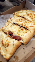 Janos Pizza food