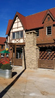 The Stratford Pub outside