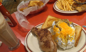 Huddle House food