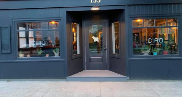 Ciao outside