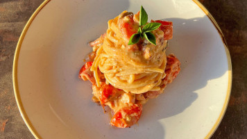 Palette Bar and Grill food