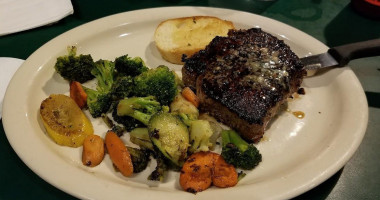 The Sandbar Grill food