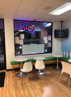 Froyo House Bay Hills inside