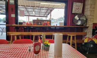 Hill Country Smokehouse inside