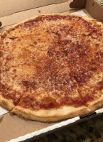 Leonardo's Pizza food