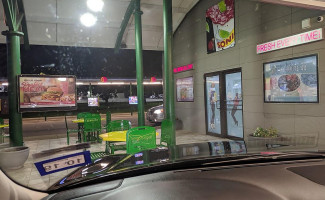 Sonic Drive-in outside