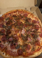 Genova's Pizza food
