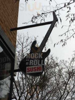 Rock-n-roll Sushi outside