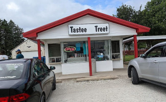 Tastee Treet outside