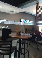 Hy-vee Market Grille inside