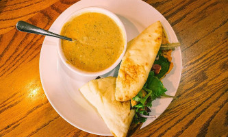 Gillie's food