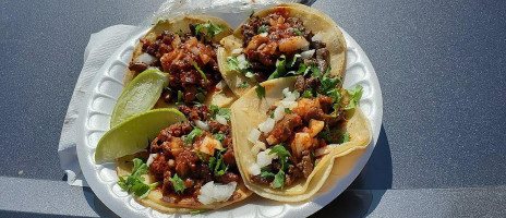 La Bamba Taco Truck food