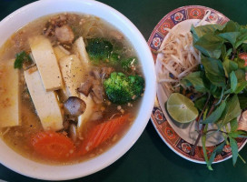 Thuy's Noodle Shop food