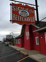 Sign Of The Beefcarver outside