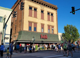 Beckett's Burger Rel Room outside