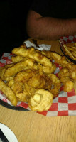 Beckett's Burger Rel Room food