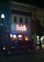 Beckett's Burger Rel Room outside