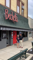 Beckett's Burger Rel Room outside