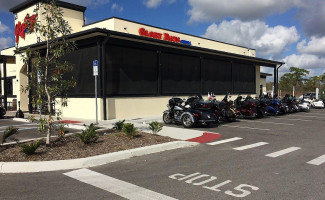Glory Days Grill outside