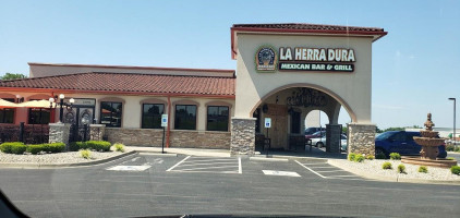 La Herradura Mexican Grill outside