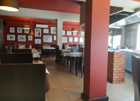 Hardee's inside