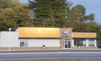 Dairy Queen Grill Chill outside