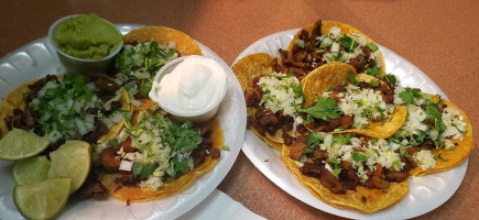 Tacos El Korita food