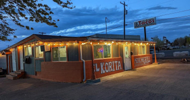 Tacos El Korita outside