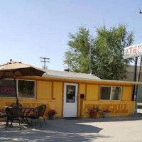 Tacos El Korita outside