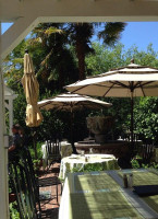 Calistoga Inn Brewery outside