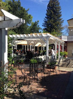 Calistoga Inn Brewery outside