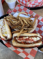 Walzzy’s Hotdogs food