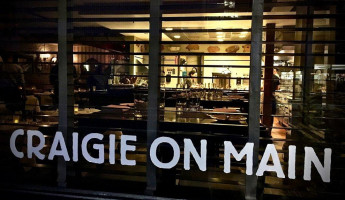 Craigie on Main outside