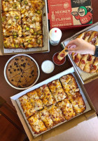 Jet's Pizza food