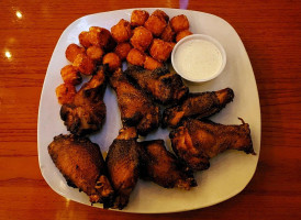 Cold Creek At North Oaks food