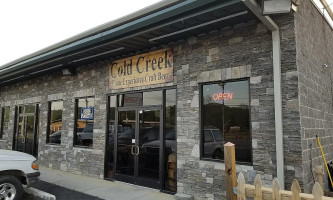 Cold Creek At North Oaks outside