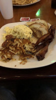 Cold Creek At North Oaks food