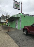 Taqueria Lou Lou outside