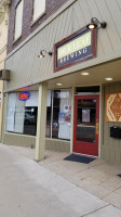 Four Leaf Brewing outside