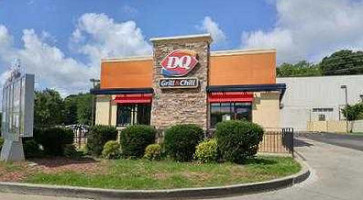 Dairy Queen Grill Chill outside
