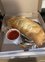 Iccara Pizzeria food