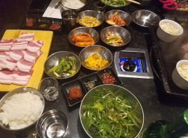 Naru Korean Bbq food