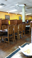 Los Encinos inside