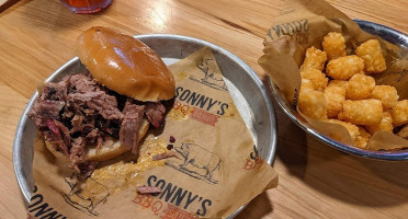 Sonny's Bbq food