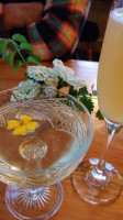 Table Tonic drink