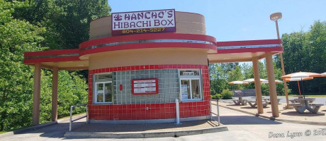 Hancho's Hibachi Box outside