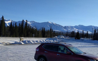 Denali Parks Cafe outside